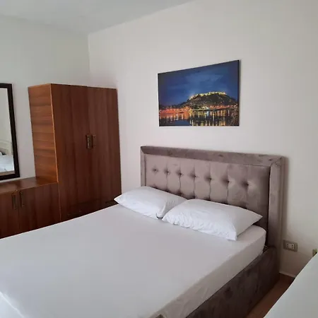 Cozy In The Center 2